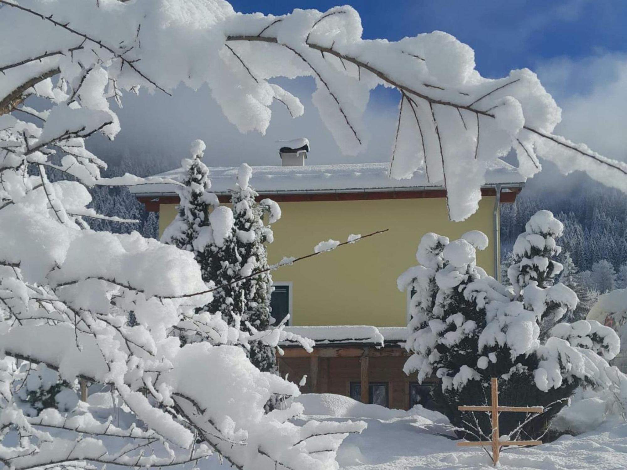 Fantastic Apartment With Terrace Untertauern Esterno foto
