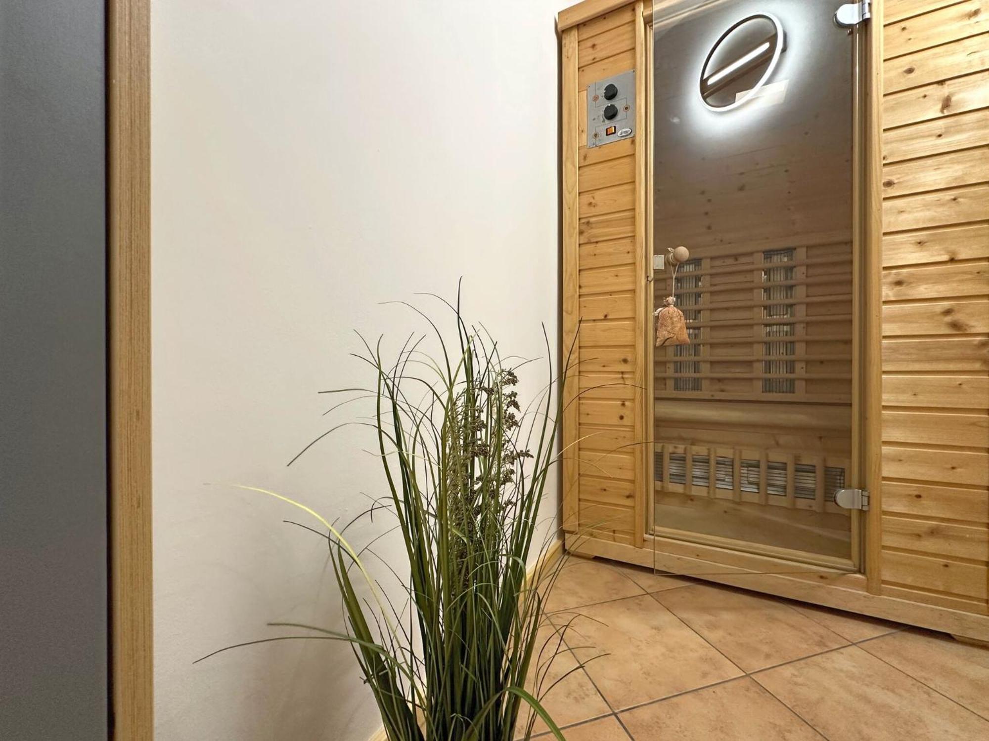 Fantastic Apartment With Terrace Untertauern Esterno foto